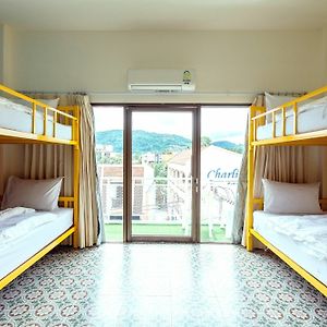 Dormitory Room Mixed
